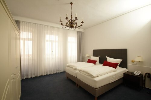 Внешний вид отеля Hotel zum Ritter St. Georg в Гейдельберге, фото 2