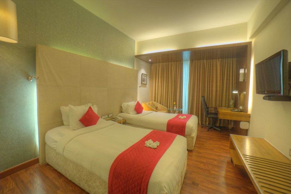 Фото Goldfinch Hotel Mangalore