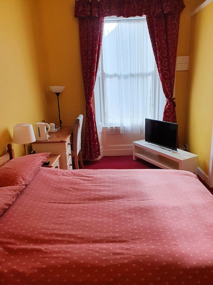 Фото Mackenzie Guest House