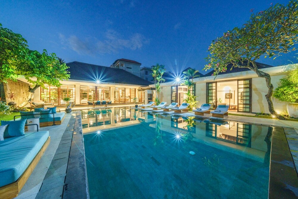 Фото Villa Karishma