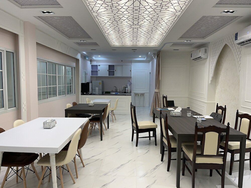 Фото Anwari Hotel