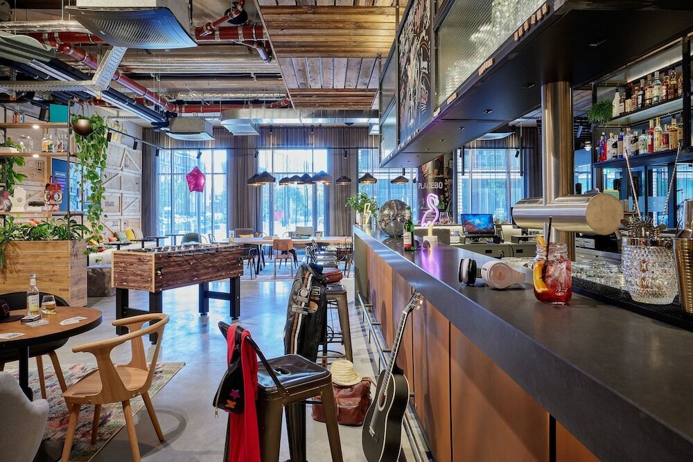 Фото Moxy Cologne Muelheim