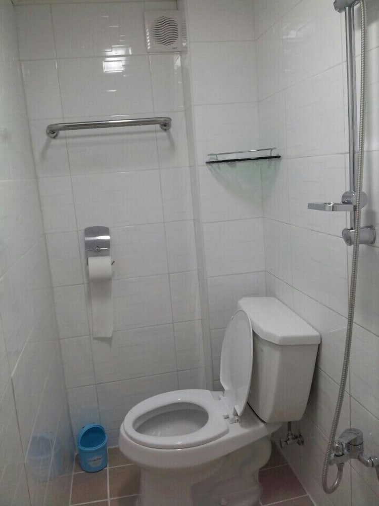 Фото Hotel Familia Inn