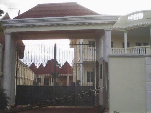 Гостиница Manoir Des Innoncents в Бафусаме