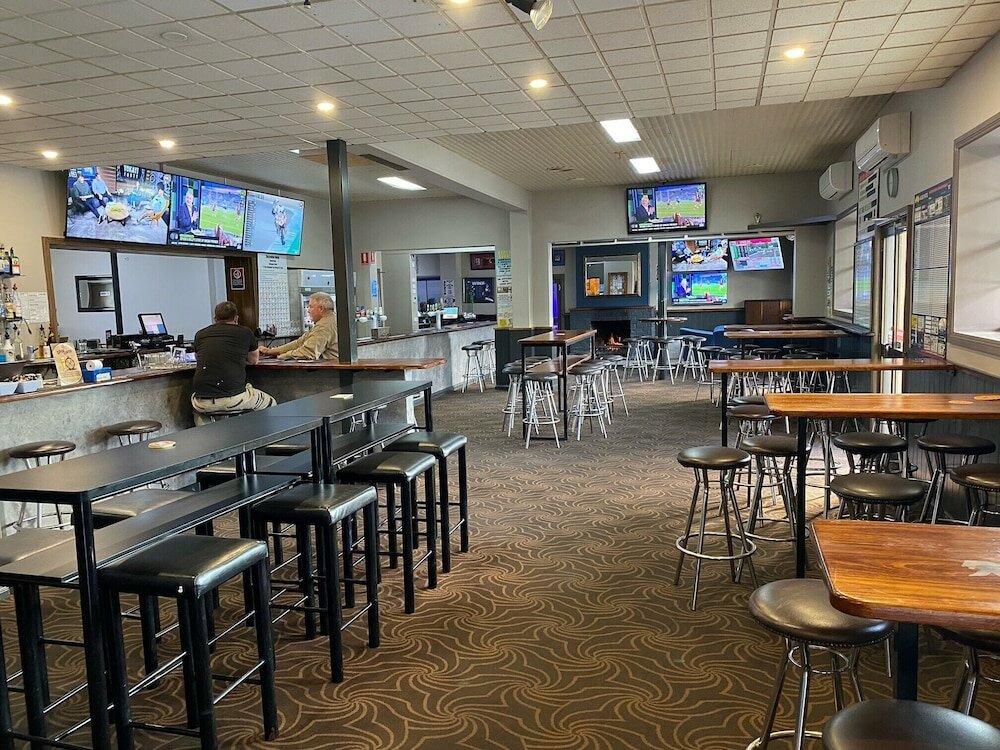 Фото Australian Hotel Young