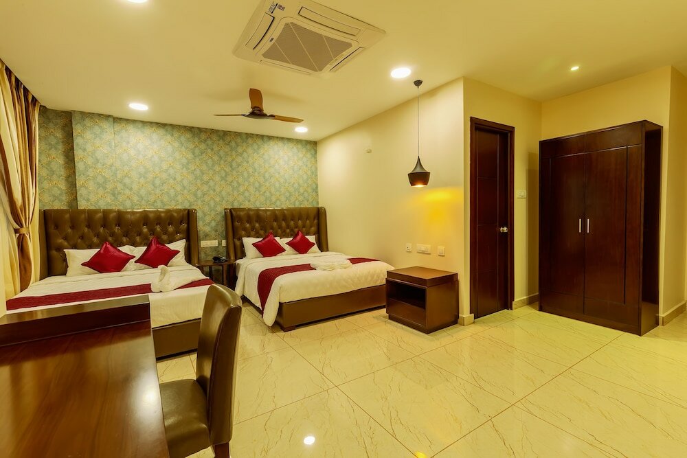 Фото Hotel Akshay Grand