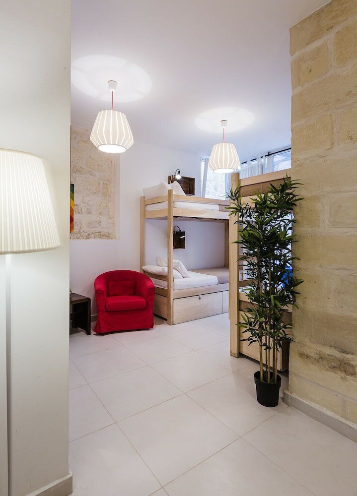 Фото Two Pillows Boutique Hostel