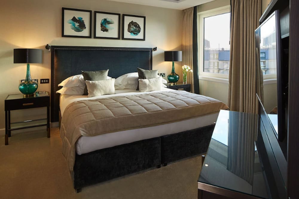 Фото Cheval Gloucester Park