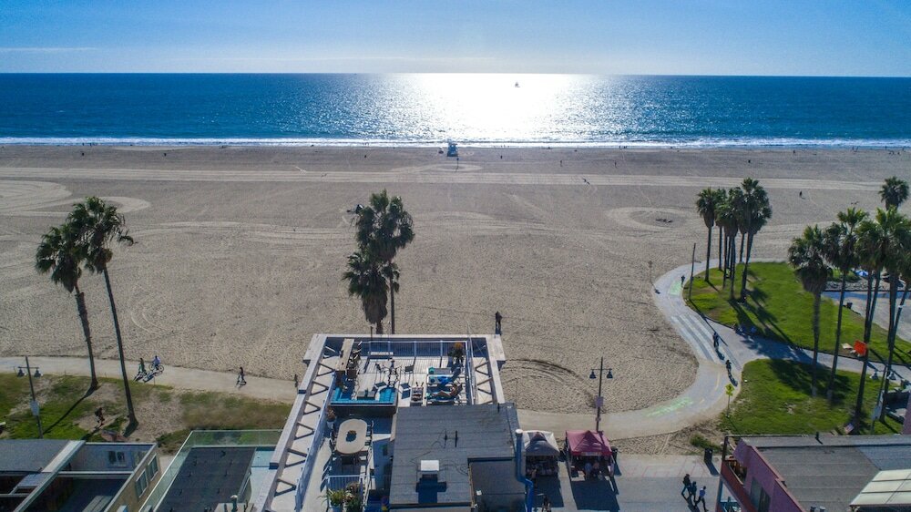 Фото Venice Suites