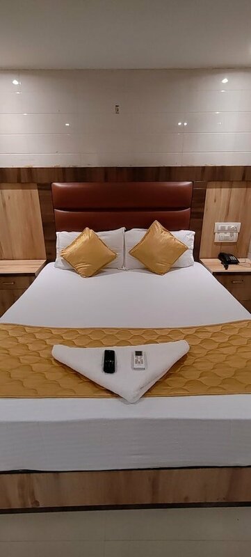 Гостиница Hotel Sai Suites Dadar в Мумбаи