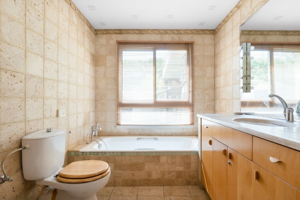 Фото Almagor House