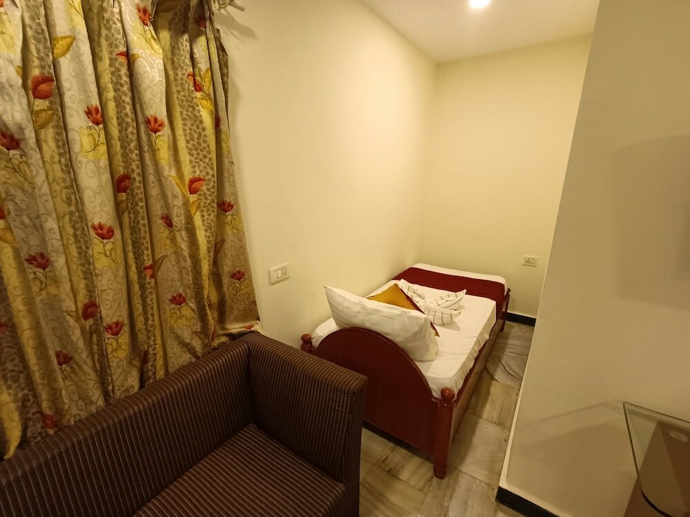 Фото Gt Grande Hotel-Near Us Consulate