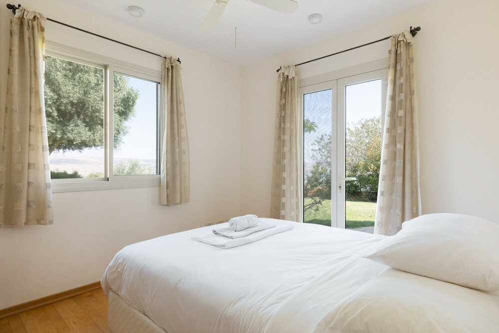 Фото Almagor House