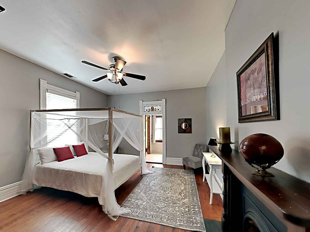 Фото The Iconic Palafox Palace