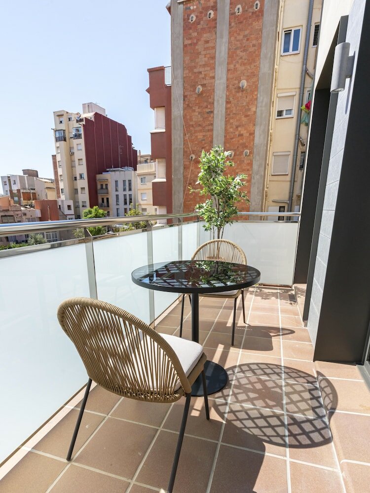 Фото Limehome Barcelona