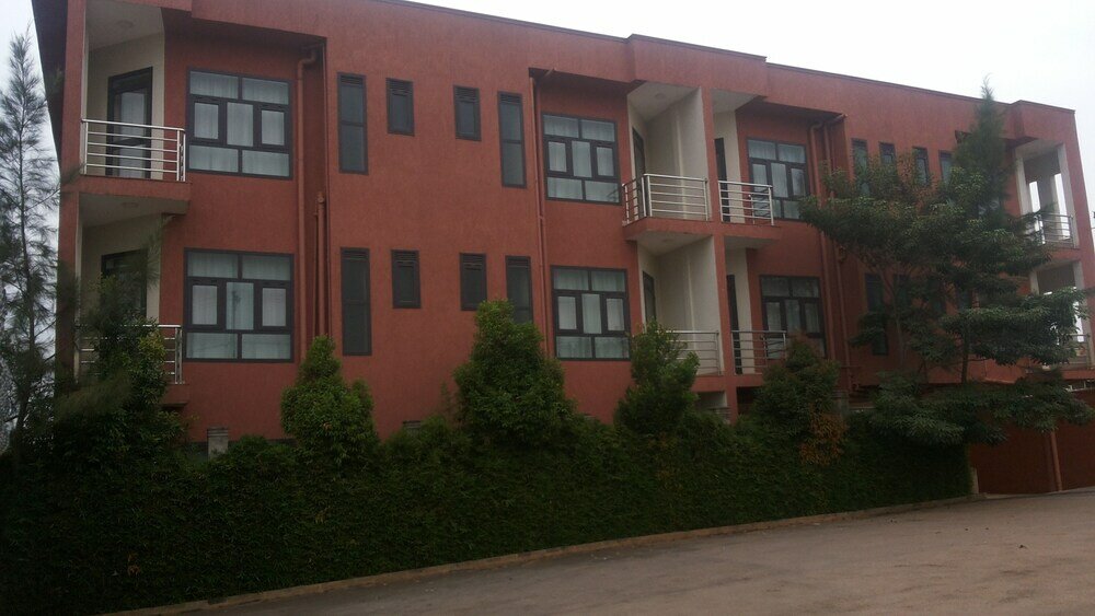 Фото отеля 2