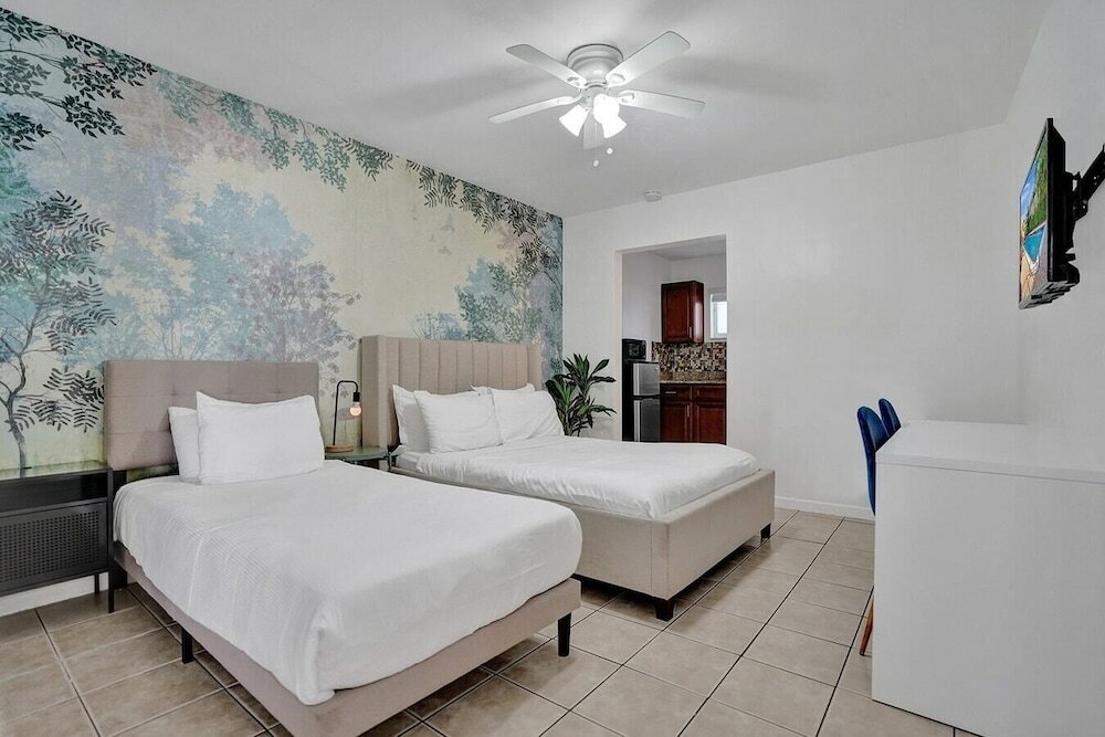 Фото Restaurants, Nightlife Dania Beach Holiday