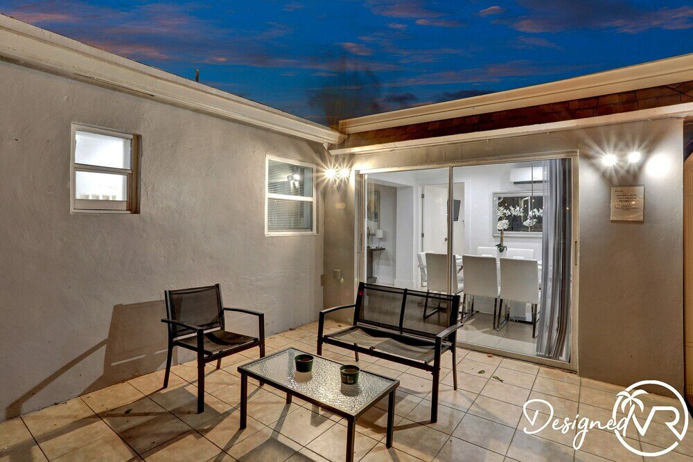 Фото Waterfront Newly Renovated 4 Br Home