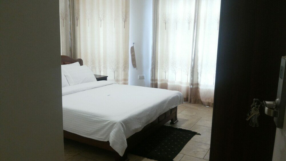 Фото Daks Hotel Kirinya