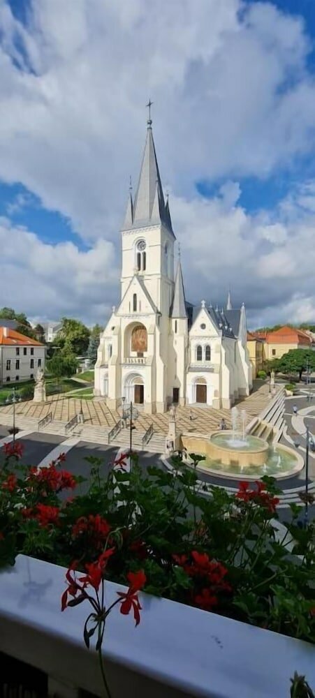 Фото Hotel Kapos