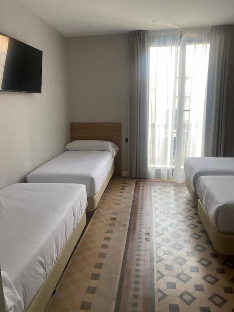 Фото Fontanella by Bcn Urban Rooms