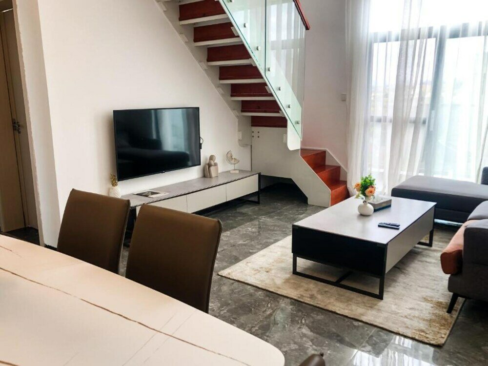 Фото Elizabeth Golf Apartment