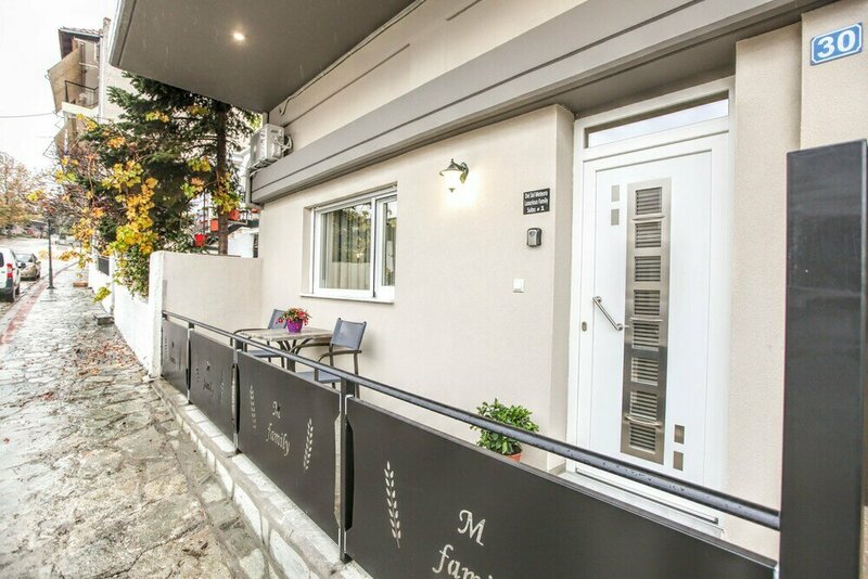 Гостиница Del Sol Meteora Luxurious Family Suites1 в Каламбаке