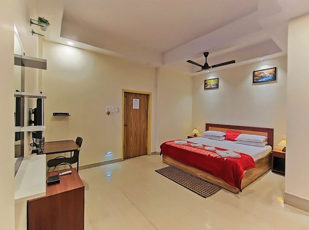 Фото отеля 2