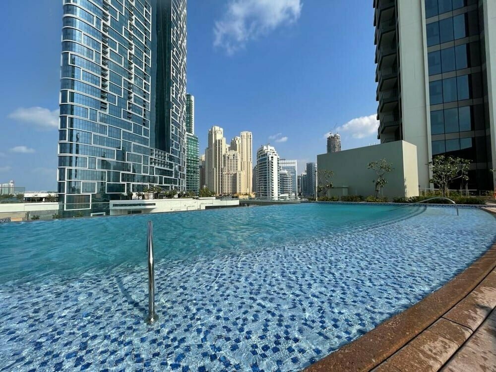 Short-term housing rental Luxe High Floor Full Seaview, Dubai, photo