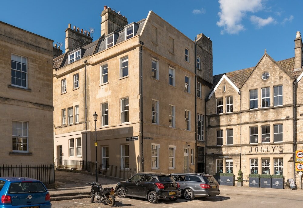 Фото отеля 1