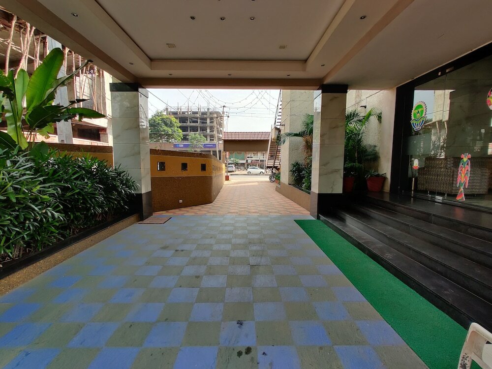 Фото Pride Biznotel - The Maison Anand