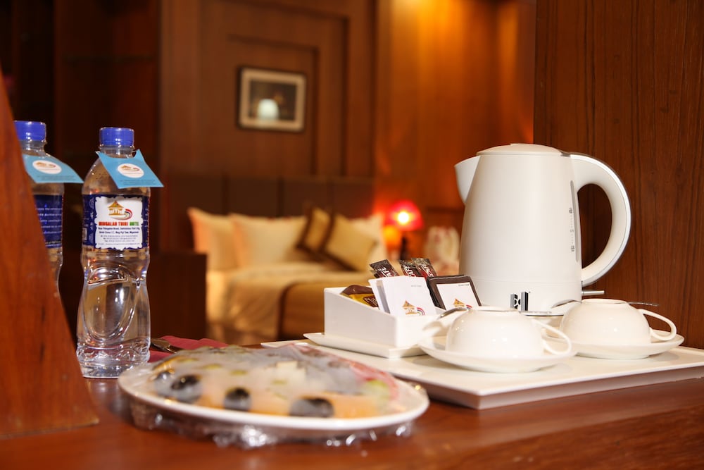 Фото Mingalar Thiri Hotel