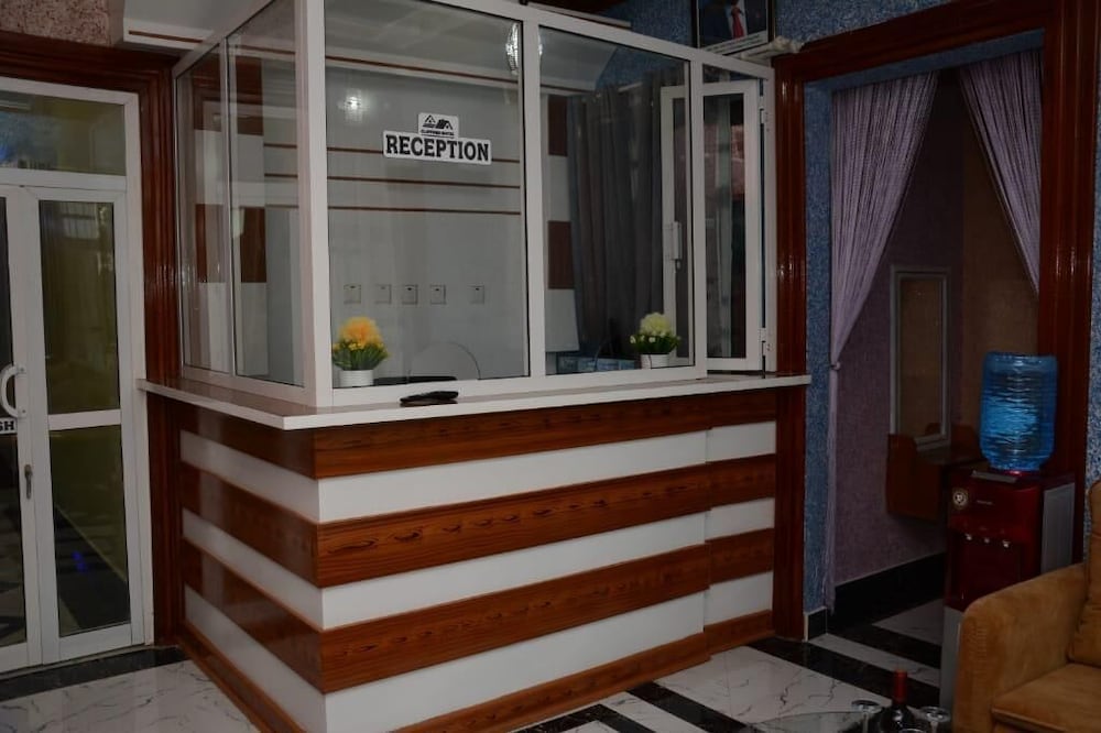 Фото отеля 2