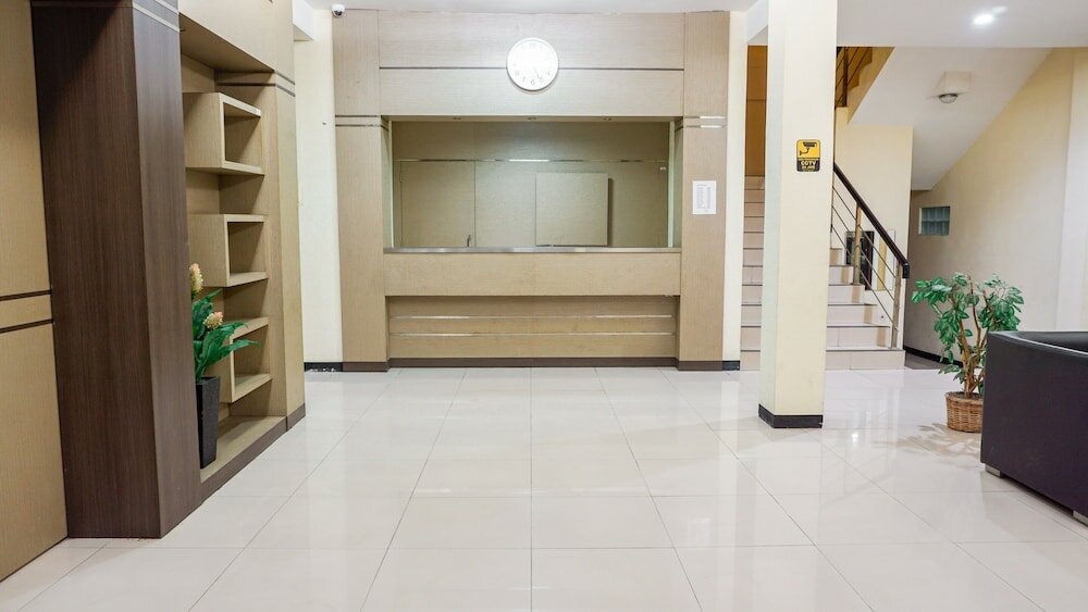 Фото Oyo 1739 Tekmira Residence Sudirman Syariah