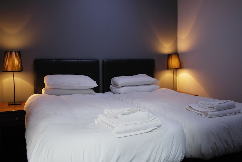 Фото The Liverpool Inn Hotel