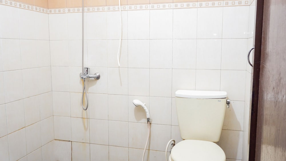 Фото Oyo 1739 Tekmira Residence Sudirman Syariah