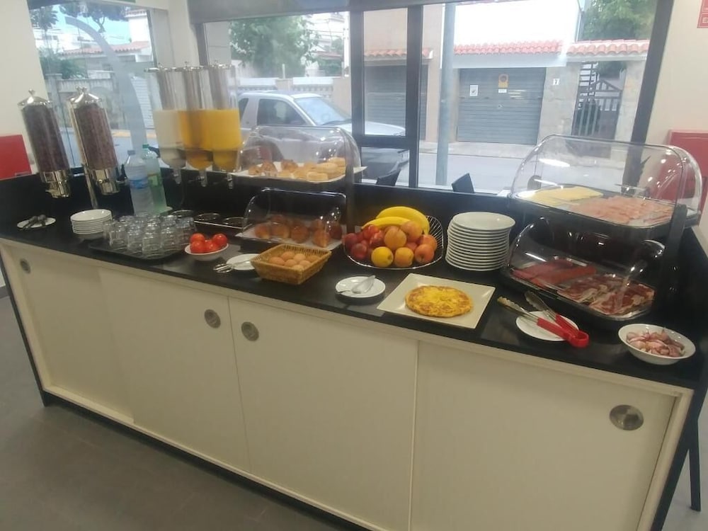 Фото Hotel 6 Bis