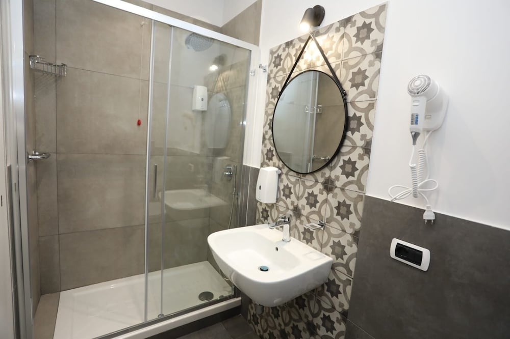 Фото Delia Rooms & Gallery