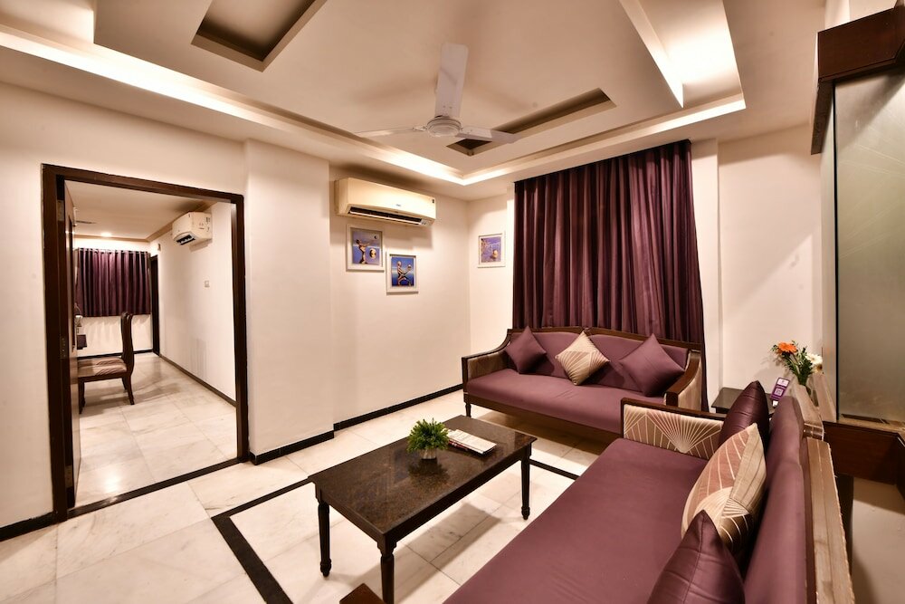 Фото Click White House Residency Vadodara