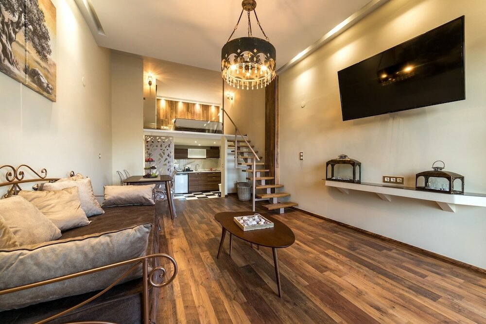 Фото Oinoelia Luxury Suites & Residence