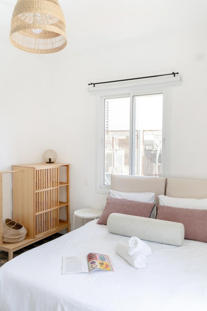 Фото Carmel Beach House by Berry Stays