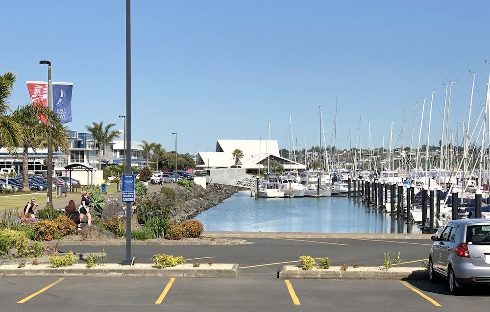 Фото Half Moon Bay Motel