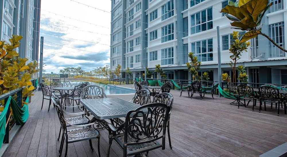 Фото MetroCity Staycation