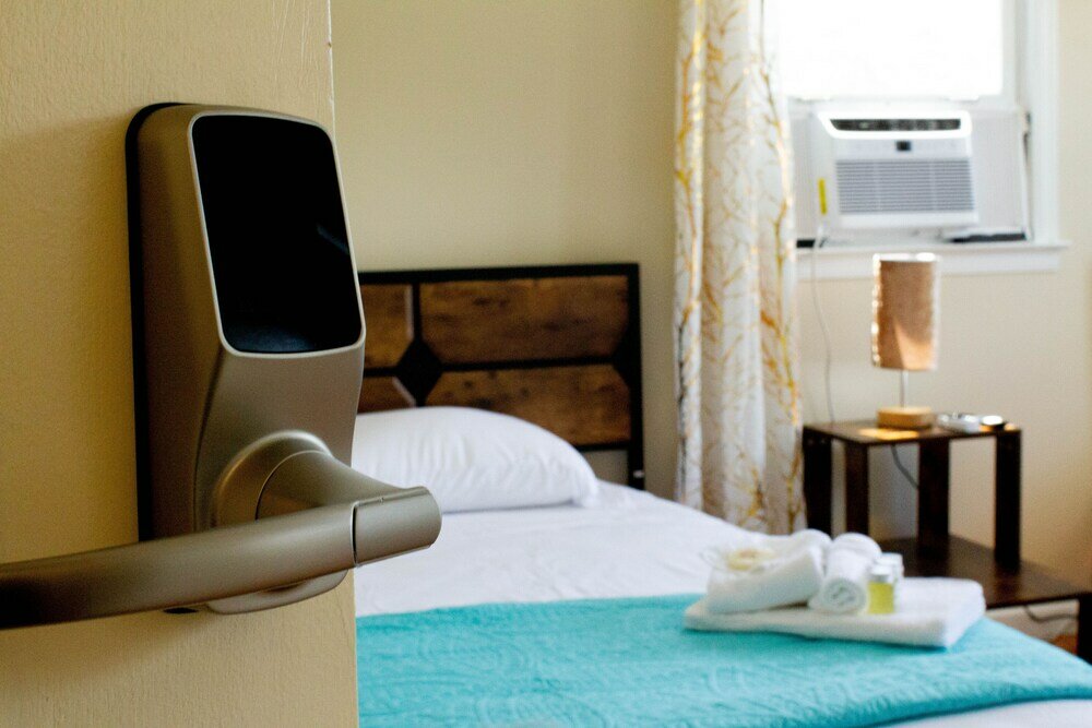 Фото Cheerful & Beautiful 3-Bedroom Ranch