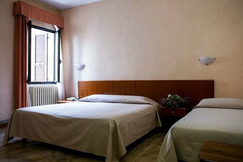 Гостиница Hotel Astor Piacenza в Пьяченце