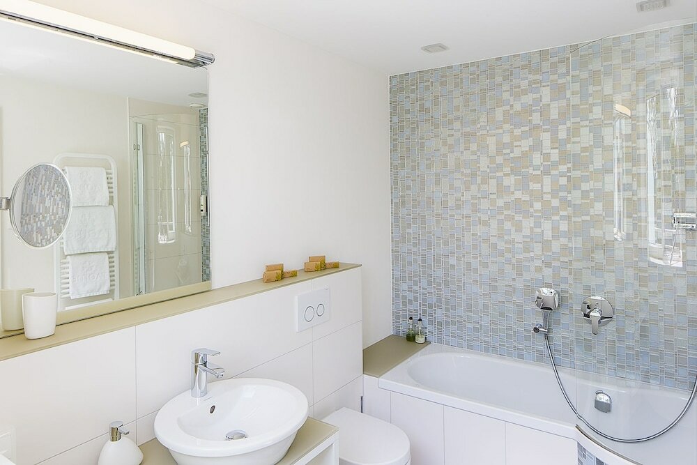 Фото TAOme Feng Shui Stadthotel Breisgau