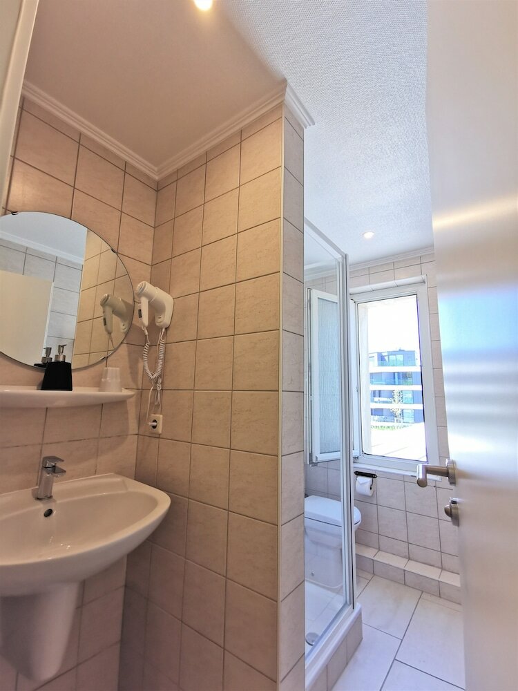 Фото Bivius Eat & Sleep