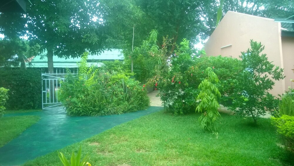 Фото Gloria's Bed and Breakfast