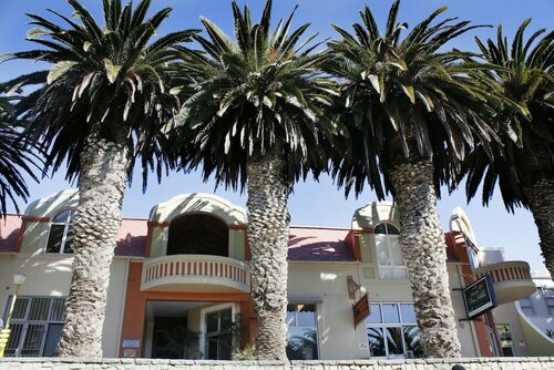 Гостиница Swakopmund Luxury Suites в Свакопмунде