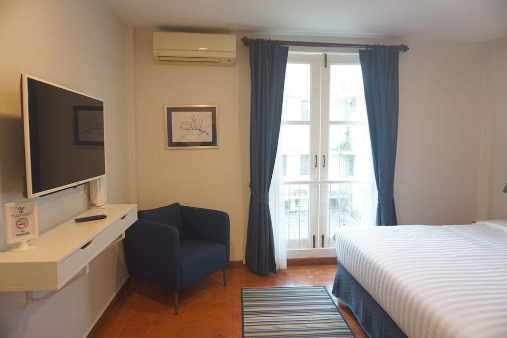 Фото Ratchadamnoen Residence